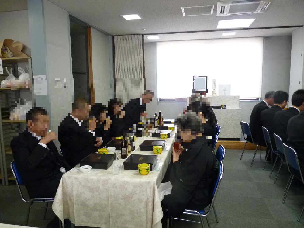 舟渡斎場 控室(会食所)