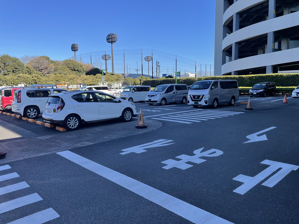 臨海斎場  火葬駐車場